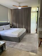 Perfect Studio Light and Nature in Aldea Zama