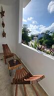Perfect Studio Light and Nature in Aldea Zama