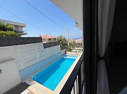Maia Suites