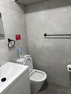 1 Bed Flat - Sleeps 2 - Parking - Wifi
