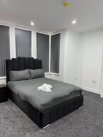 Peaceful Luton Apartment With Electric Heating & Wifi