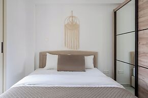 Infinity 1-Bedroom Apartment in Larnaca