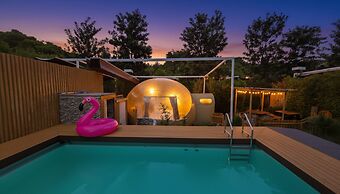 TheX10 PrivatePoolVilla & ResortKhaoYai