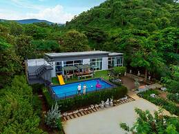 TheX10 PrivatePoolVilla & ResortKhaoYai