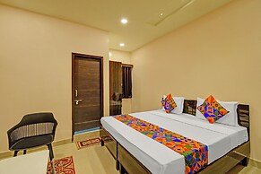 Fabhotel Ab7 Stays
