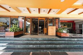 Fabhotel Marjan International