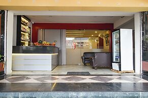 Fabhotel Marjan International
