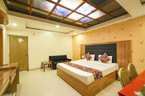 Fabhotel Marjan International