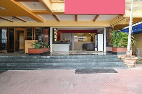 Fabhotel Marjan International