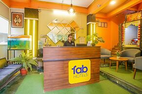 Fabhotel Galaxy Grand