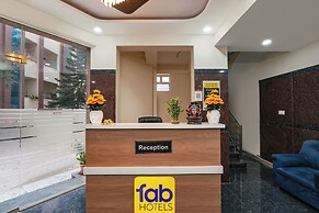 Fabhotel Royal Suites I