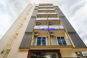 Fabhotel Royal Suites I