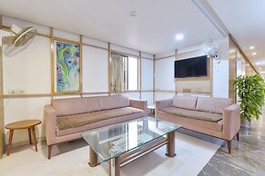 Fabhotel Soham Palace
