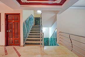 Fabhotel Aura Inn
