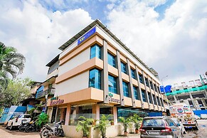 Fabhotel Konar Inn