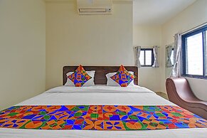 Fabhotel Shree Sai Inn
