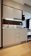 Condo Studio Plaza