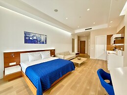Condo Studio Plaza