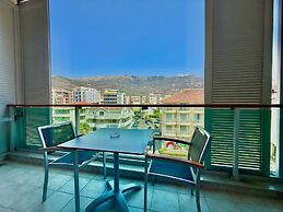 Condo Studio Plaza