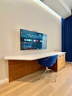 Condo Studio Plaza