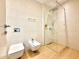 Condo Studio Plaza