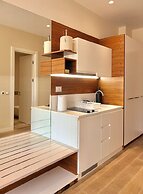 Condo Studio Plaza