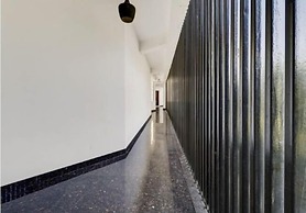 S M Suites