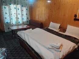 Hotel Roseland Cottage Gulmarg