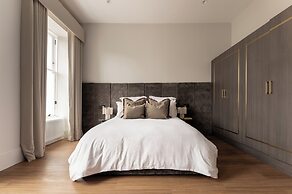 Moment Blythswood Street
