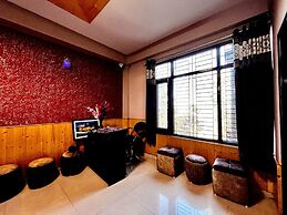 Nirvana Rooms Shimla With Mountain View