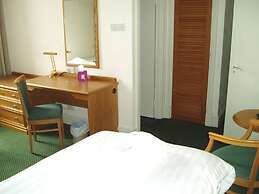The Golf Hotel