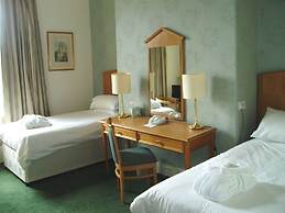 The Golf Hotel