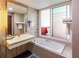 The Kris Resort Hotel