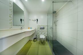 White Lilyum Hotel- All Inclusive