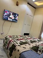 Pinefield Courts Apartmentl