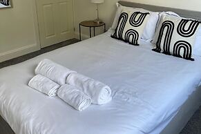 Privategarden- Freeparking- wd- 2br- Wifi