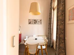 Designer s Three Bedroom Apartment With Terrace