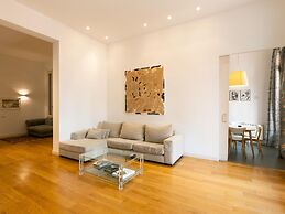 Designer s Three Bedroom Apartment With Terrace