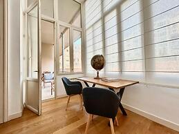 Designer s Three Bedroom Apartment With Terrace