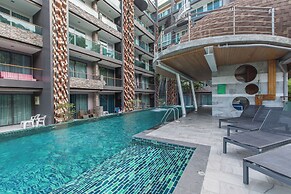 Emerald 702 - Triplex Penthouse With Stunning View