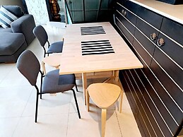 7B - 5 Bedroom Downtown Penthouse With Shared Pool