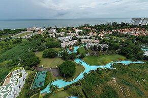 1702 - 2 Bdr Condo With Seaview Boathouse Hua Hin