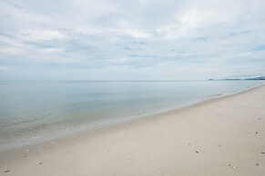 1702 - 2 Bdr Condo With Seaview Boathouse Hua Hin