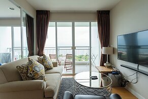 1702 - 2 Bdr Condo With Seaview Boathouse Hua Hin