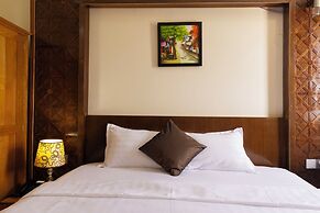 California Saigon Boutique Hotel