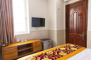California Saigon Boutique Hotel