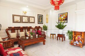 California Saigon Boutique Hotel