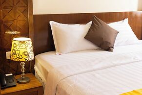 California Saigon Boutique Hotel
