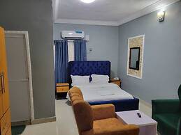 international royal hotel