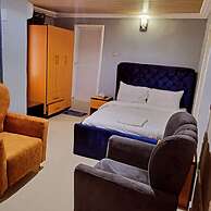 international royal hotel